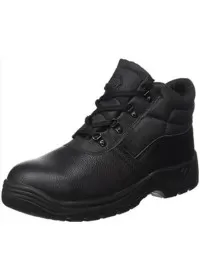 Safety boot with steel midsole